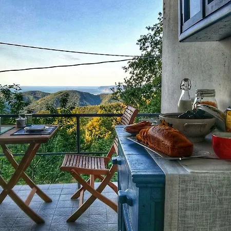 Bed and Breakfast Berzuaia Varazze